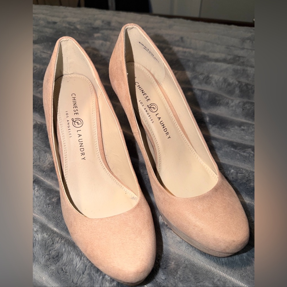 Chinese Laundry Nude Platform Heels - Picture 2 of 5
